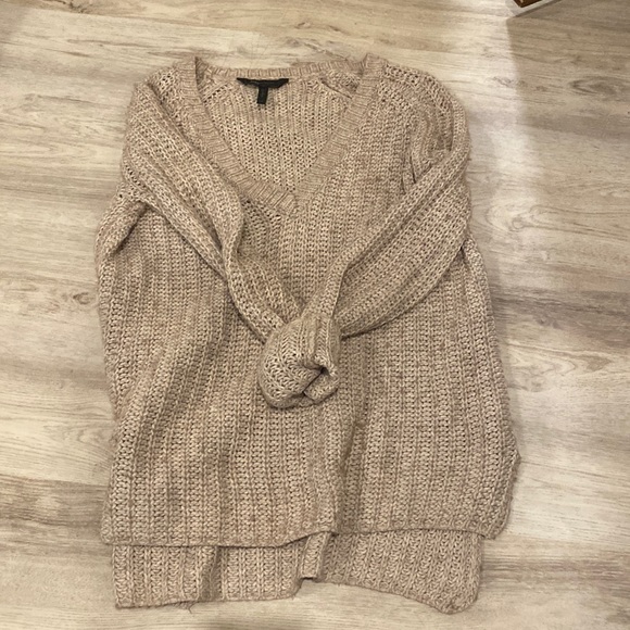 BCBG Emmy Sweater. Slouchy fit. Light brown/Tan. XS - Picture 1 of 2